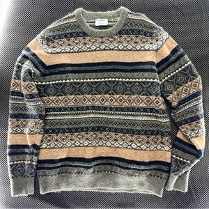 Old Navy Men’s Crewneck Sweater in Gray, Tan & Navy Pattern